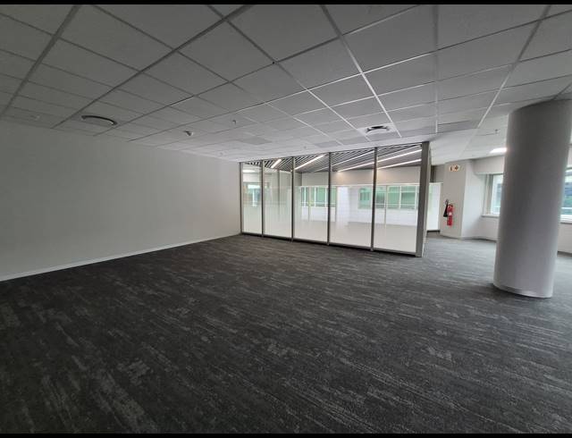 365M² OFFICE TO LET IN SANDTON CENTRAL